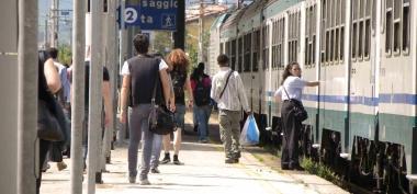 TRENI - ARRIVI E PARTENZE