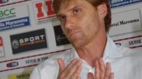 <b>IL MISTER </b>Gigi Apolloni è al primo anno sulla panchina del Grosseto