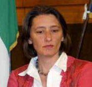 <b>MACIGNO: </b>questo il materiale scelto per il rifacimento di piazza Aranci e di piazza Mercurio. Sopra: Martina Nardi 