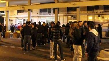 La movida nella zona pedonale a Marina di Carrara
