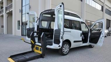 Pulmino disabili gratis con gli sponsor