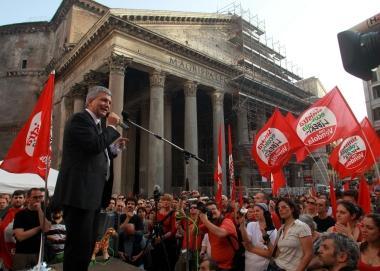Comizio di Vendola leader di Sel 