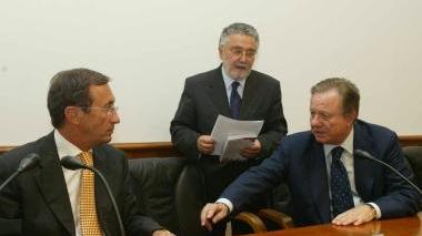 Gianfranco Fini a Livorno con Guastalla e Matteoli: è una foto del 2007