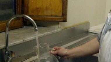 Un rubinetto dell’acqua potabile in un’abitazione