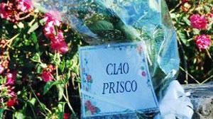 Giovane di 27 anni cade dalla moto e muore