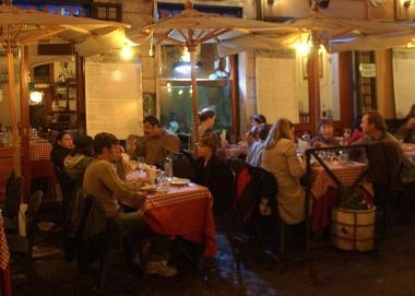 A cena per fare beneficenza 