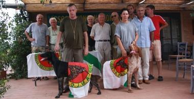 <b>VINCITORI</b> Batman e Teo con i loro conduttori 