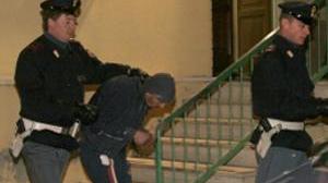 Droga, il blitz scatta all'alba