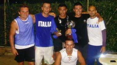 <b>VITTORIOSI. </b>I bagnini del «Roma» di Tirrenia