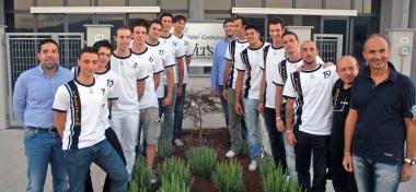 Foto di gruppo per il Valentinas Qui sopra Fabio Dani 