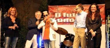 Da sinistra, Federica Fratoni, Fernando Capecchi, Cristiano Malgioglio, Mirco Vannucchi e Serena Magnanensi 