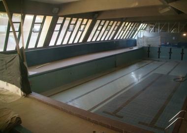 La piscina del palasport 