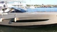 Lite tra cantieri, pignorato yacht