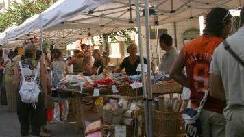 Bancarelle sul porto