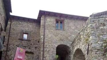 La restaurata abitazione di Anacarsi Nardi nel suggestivo borgo di Apella