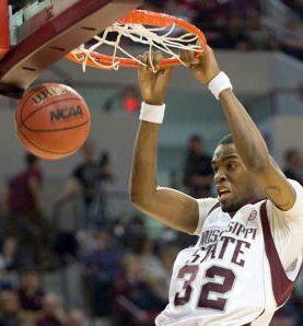 Jarvis Varnado a canestro   
