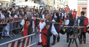 Un momento del palio della balestra di domenica scorsa 