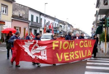 <b>SPACCATURA.</b> Un corteo della Cgil 