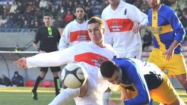 Al centro, Paolicchi in una gara dello scorso campionato