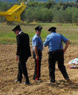 <b>CARABINIERI.</b> Intervenuti sul luogo dellincidente non hanno mai lasciato la famiglia del piccolo 