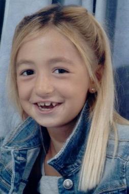 SETTE ANNI PER CARLOTTA. Tanti auguri da mamma, papà, Ludovica, Matilde, i fratelli Carla ...