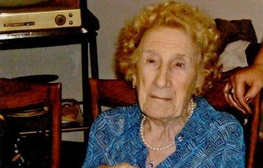 AUGURI ZIA GIGI'!! Il giorno 1 settembre Jenny De Muti ha festeggiato il suo 100esimo compleanno, ...