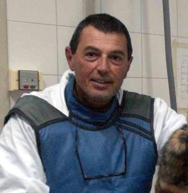 <b>VETERINARIO.</b> Armando Tognoni 