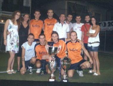 La squadra Kalos che ha vinto il trofeo Citt&agrave; di Ponsacco  