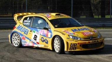 Tobia Cavallini impegnato in un’evoluzione della sua Peugeot