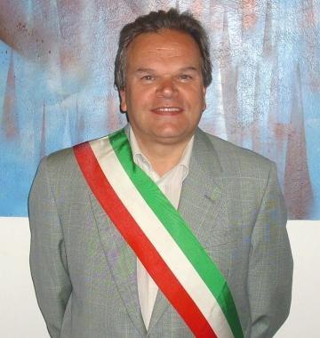 Il sindaco Lorenzini      