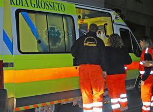 Investita davanti al bagno