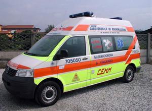 Turista disperso nel bosco