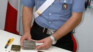 Droga, arrestato diciasettene per spaccio di hasish