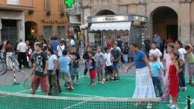 Domenica sarà Tennis in piazza Appuntamento con Avis e Fit