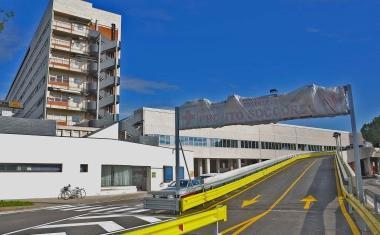 <b>PRONTO SOCCORSO.</b> La rampa di accesso al nuovo dipartimento urgenze del Misericordia, lungo il lato sud dellospedale      