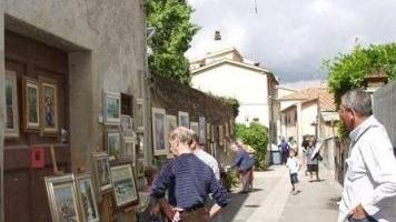 Una passata edizione della rassegna d’arte Via dell’Arco che ogni anno si svolge nella cittadina termale