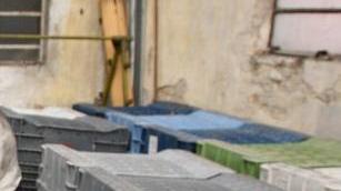 Casse di filato in un magazzino