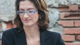L’istituto comprensivo di Pietrasanta a sinistra il ministro della Istruzione Gelmini