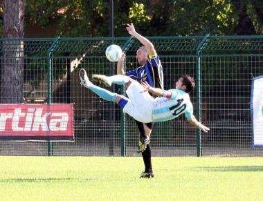 <b>BOMBER.</b> I Blues fanno molto affidamento sui gol di Lazzarini  