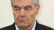 Da sinistra in basso il sindaco di Fucecchio Claudio Toni, il presidente della commissione lavoro del circondario Paolo Gaccione e a destra la classe di una scuola durante una lezione