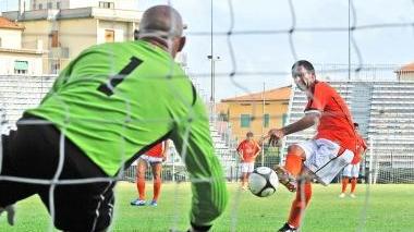<b>DISCHETTO MALEFICO.</b> Arricca sbaglia il rigore sullo 0-0