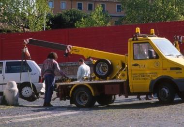 Rimozioni delle auto problemi per gli utenti per controllare la giusta tariffa dovuta per convenzione  
