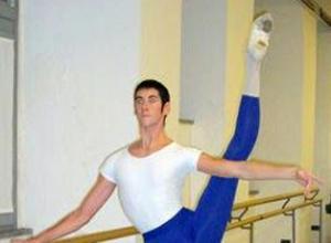 Il Billy Elliot di Cecina ora danza a Helsinki da ballerino professionista