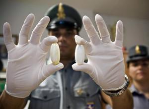Droga, 42 ovuli cocaina nello stomaco, arrestata nigeriana