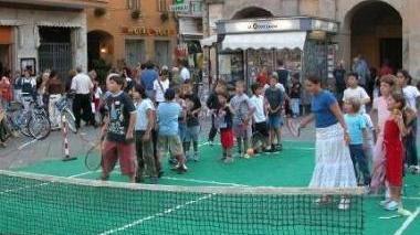 <b>TENNIS </b>Domenica in piazza Dante con Avis