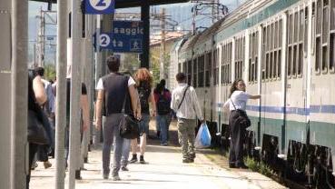 TRENI - ARRIVI E PARTENZE