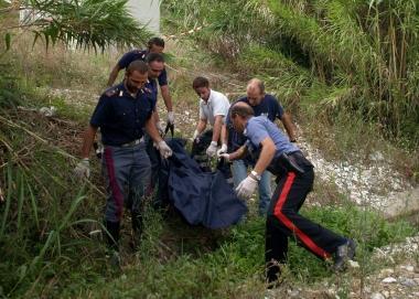 <b>SUICIDA. </b>Il recupero della salma 