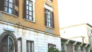 <b>VILLA PENDOLA.</b> In abbandono da anni sul viale di Antignano