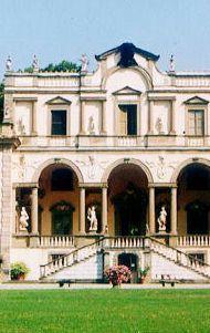 Villa Mansi a Segromigno in Monte  
