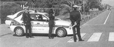 <b>CONTROLLI.</b> Un posto di blocco della municipale 
